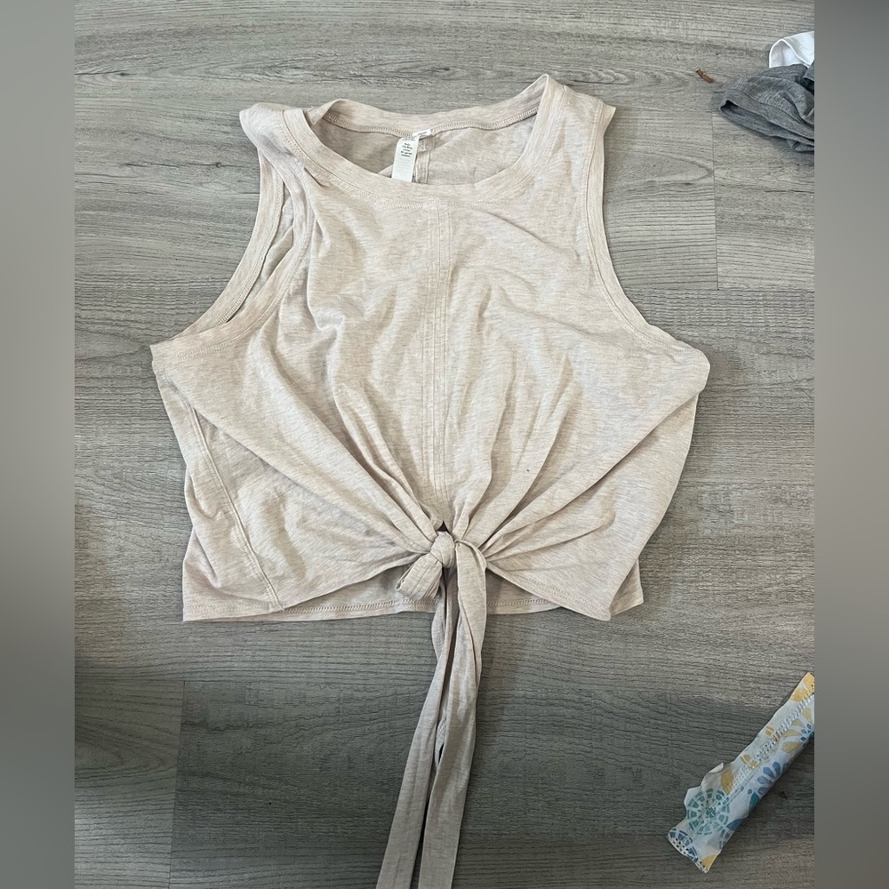 Lululemon tie tank